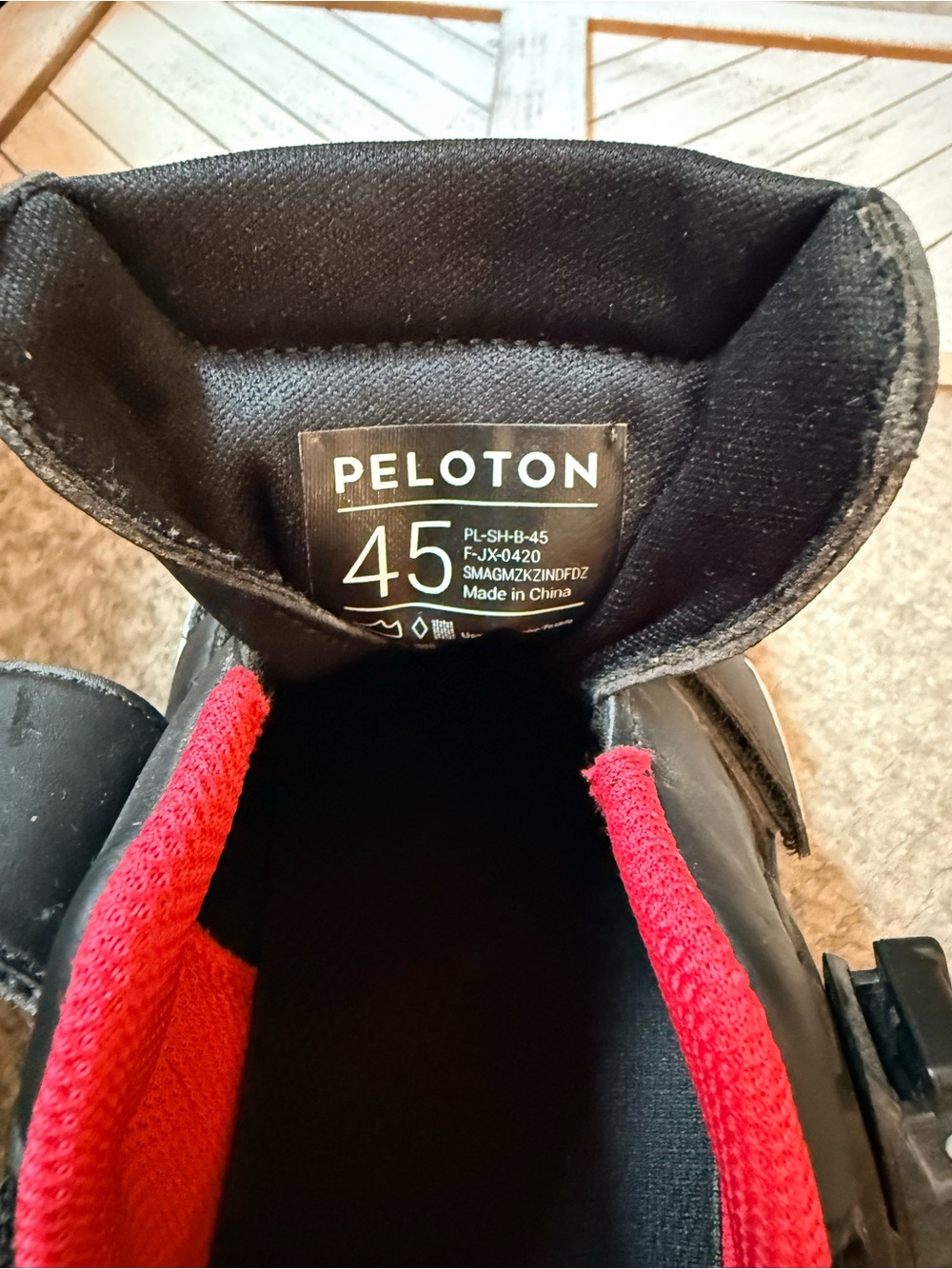 Size 45 Peloton Black Cycling Shoes with Pink Lining and Triple Straps - Picture 6 of 6